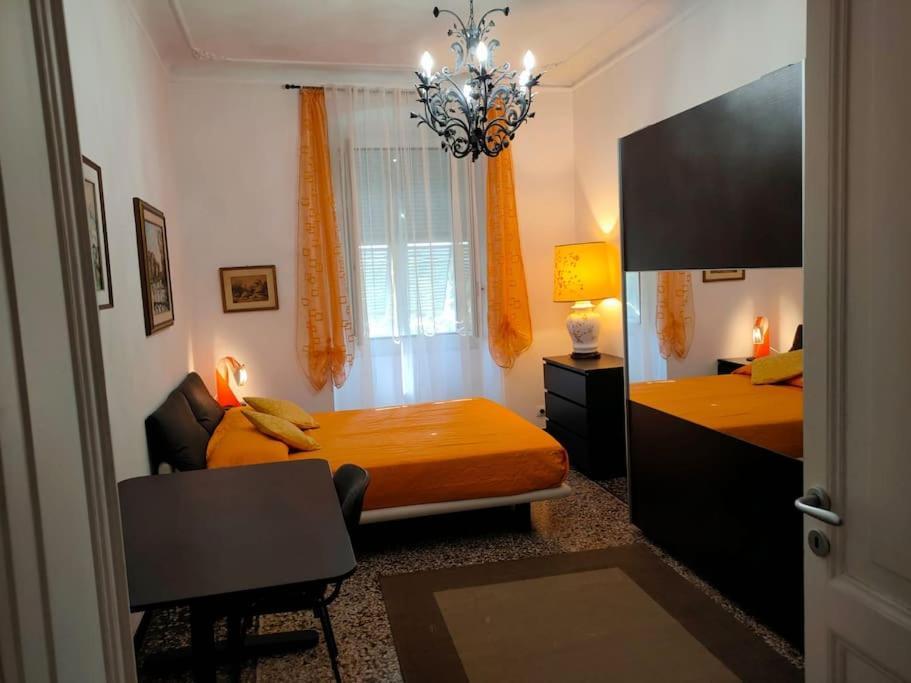 Appartamento Zona Centro Foce Генуя Экстерьер фото